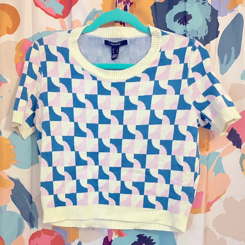 Knit pattern t-shirt